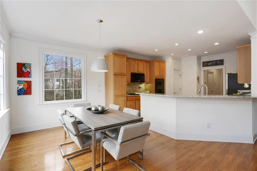 3741 Wescott Way, Sandy Springs, Georgia 30319, 5 Bedrooms Bedrooms, ,4 BathroomsBathrooms,Residential,Sold,3741 Wescott Way,5974440