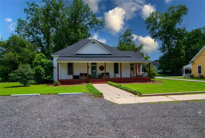 322 Fort Lane, Hamilton, Georgia 31811