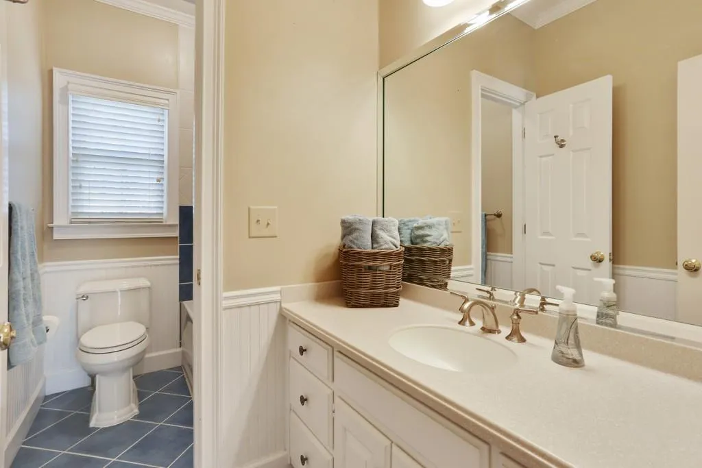 100 Gilford Way, Sandy Springs, Georgia 30350, 5 Bedrooms Bedrooms, ,5 BathroomsBathrooms,Residential,Sold,100 Gilford Way,5969271