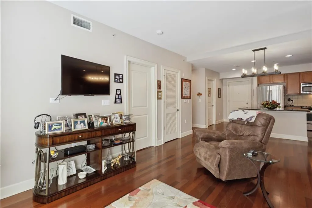 200 River Vista Drive Unit 428, Atlanta, Georgia 30339, 2 Bedrooms Bedrooms, ,2 BathroomsBathrooms,Residential,Sold,200 River Vista Drive Unit 428,7123393