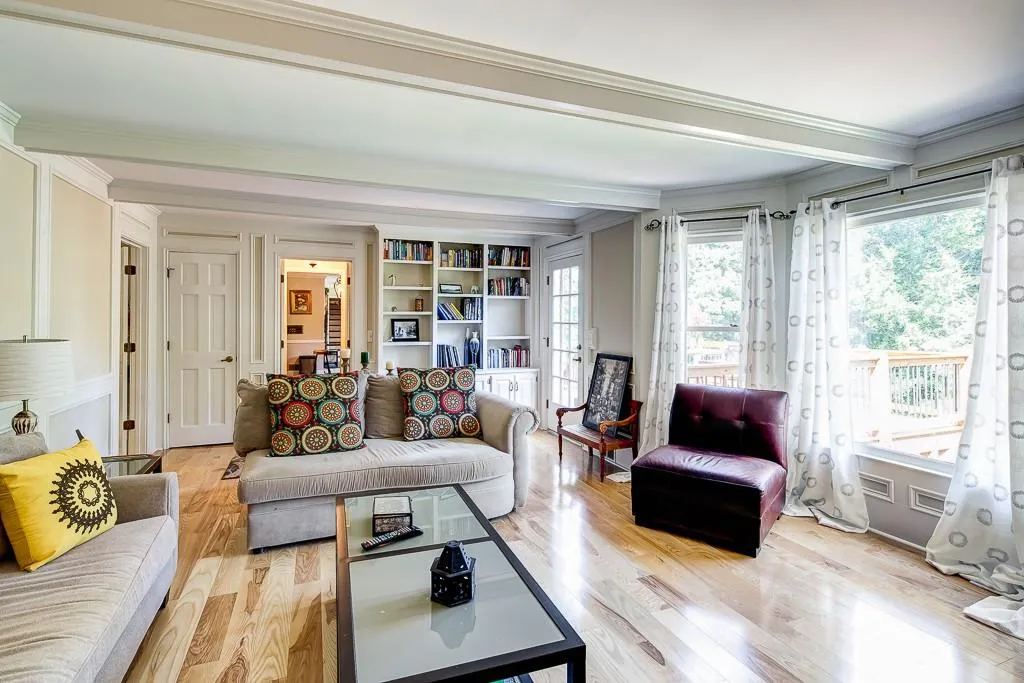 335 Crosstree Lane, Sandy Springs, Georgia 30328, 5 Bedrooms Bedrooms, ,4 BathroomsBathrooms,Residential,Sold,335 Crosstree Lane,5717212
