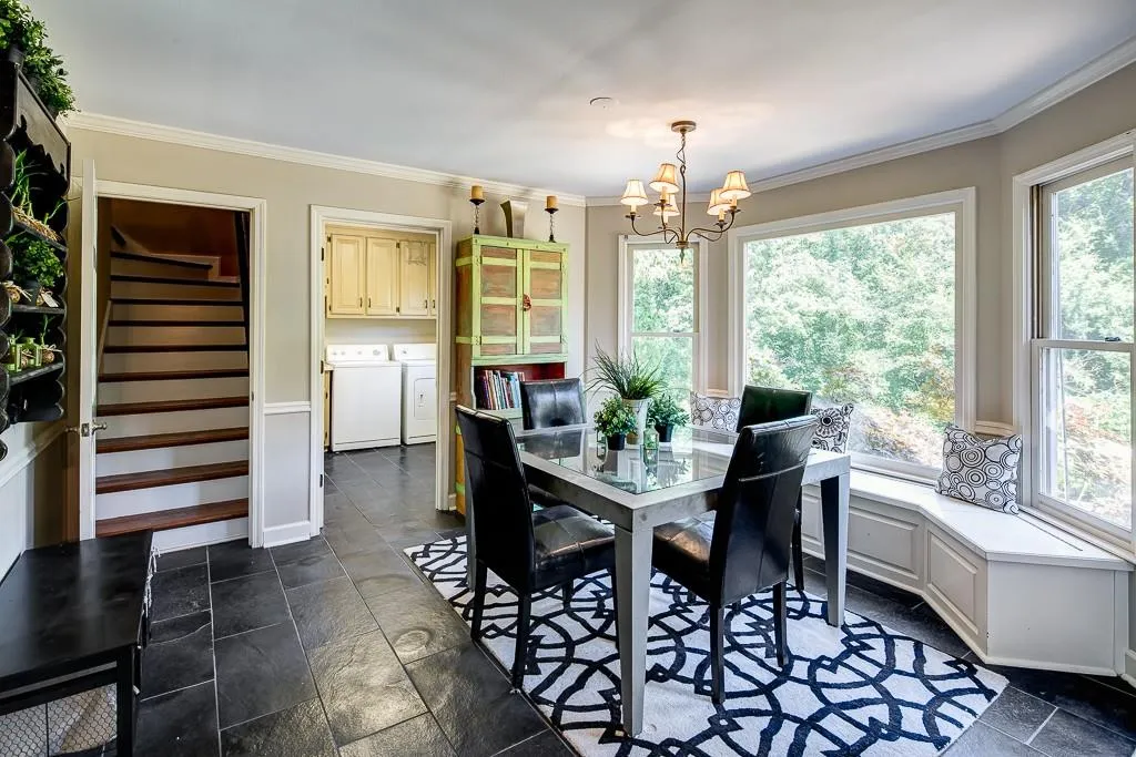 335 Crosstree Lane, Sandy Springs, Georgia 30328, 5 Bedrooms Bedrooms, ,4 BathroomsBathrooms,Residential,Sold,335 Crosstree Lane,5717212