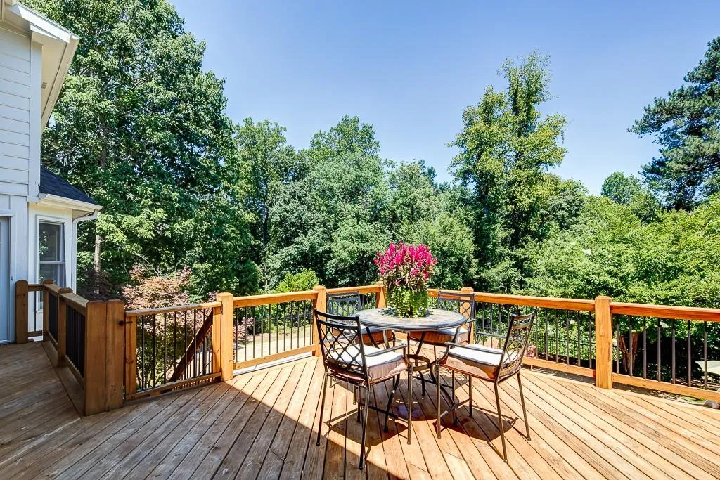 335 Crosstree Lane, Sandy Springs, Georgia 30328, 5 Bedrooms Bedrooms, ,4 BathroomsBathrooms,Residential,Sold,335 Crosstree Lane,5717212