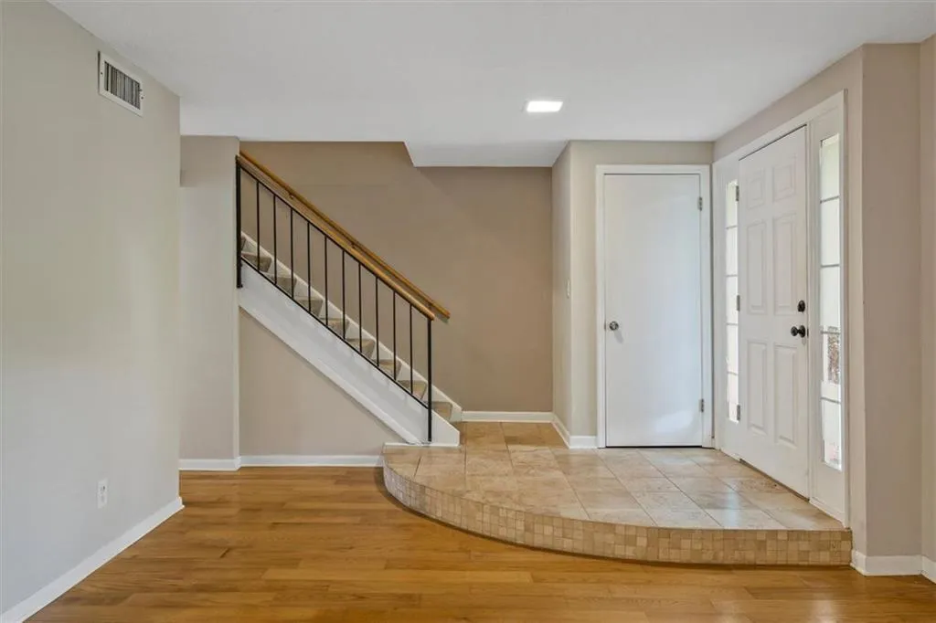 7226 Carlisle Ct Court Unit 7226, Sandy Springs, Georgia 30328, 3 Bedrooms Bedrooms, ,2 BathroomsBathrooms,Residential,Sold,7226 Carlisle Ct Court Unit 7226,6915500