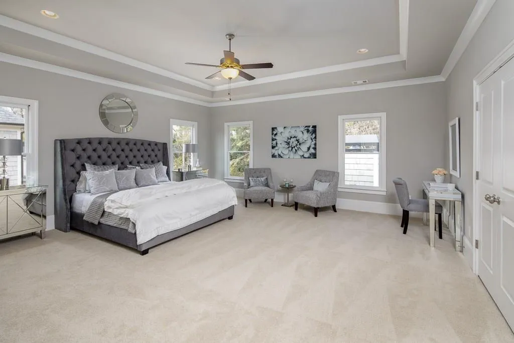 215 Belle Lane, Sandy Springs, Georgia 30328, 5 Bedrooms Bedrooms, ,5 BathroomsBathrooms,Residential,Sold,215 Belle Lane,5912539