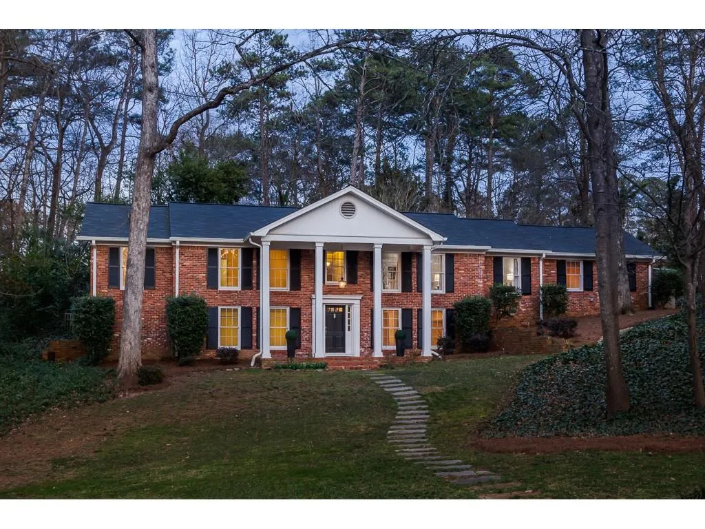 6545 Old Cabin, Sandy Springs, Georgia 30328, 4 Bedrooms Bedrooms, ,3 BathroomsBathrooms,Residential,Sold,6545 Old Cabin,6510733