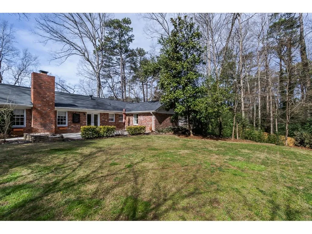 6545 Old Cabin, Sandy Springs, Georgia 30328, 4 Bedrooms Bedrooms, ,3 BathroomsBathrooms,Residential,Sold,6545 Old Cabin,6510733