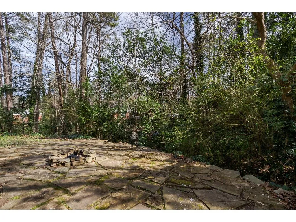 6545 Old Cabin, Sandy Springs, Georgia 30328, 4 Bedrooms Bedrooms, ,3 BathroomsBathrooms,Residential,Sold,6545 Old Cabin,6510733