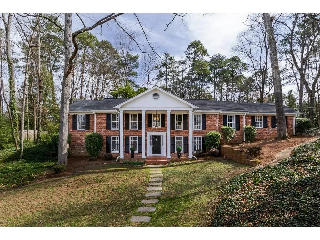 6545 Old Cabin, Sandy Springs, Georgia 30328, 4 Bedrooms Bedrooms, ,3 BathroomsBathrooms,Residential,Sold,6545 Old Cabin,6510733