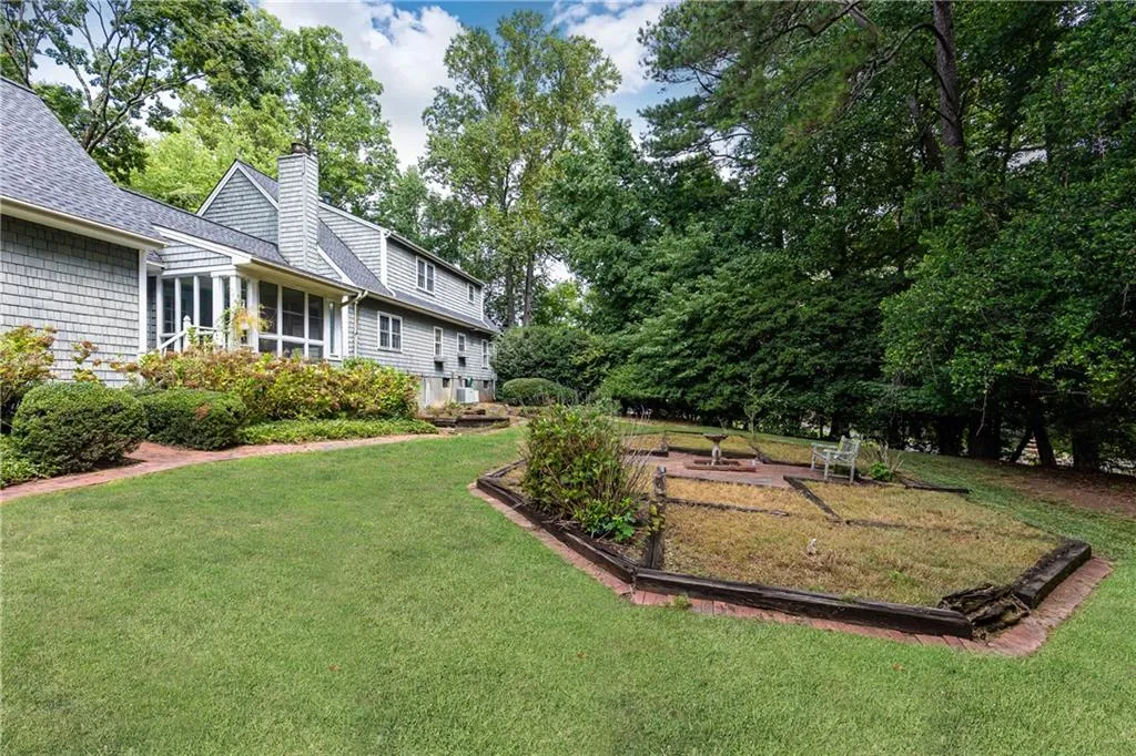 8205 Innsbruck Drive, Atlanta, Georgia 30350, 4 Bedrooms Bedrooms, ,3 BathroomsBathrooms,Residential,For Sale,8205 Innsbruck Drive,7625792