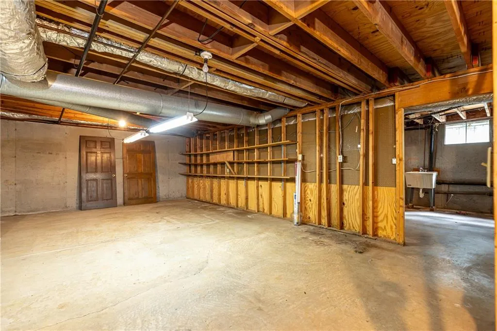 8205 Innsbruck Drive, Atlanta, Georgia 30350, 4 Bedrooms Bedrooms, ,3 BathroomsBathrooms,Residential,For Sale,8205 Innsbruck Drive,7625792