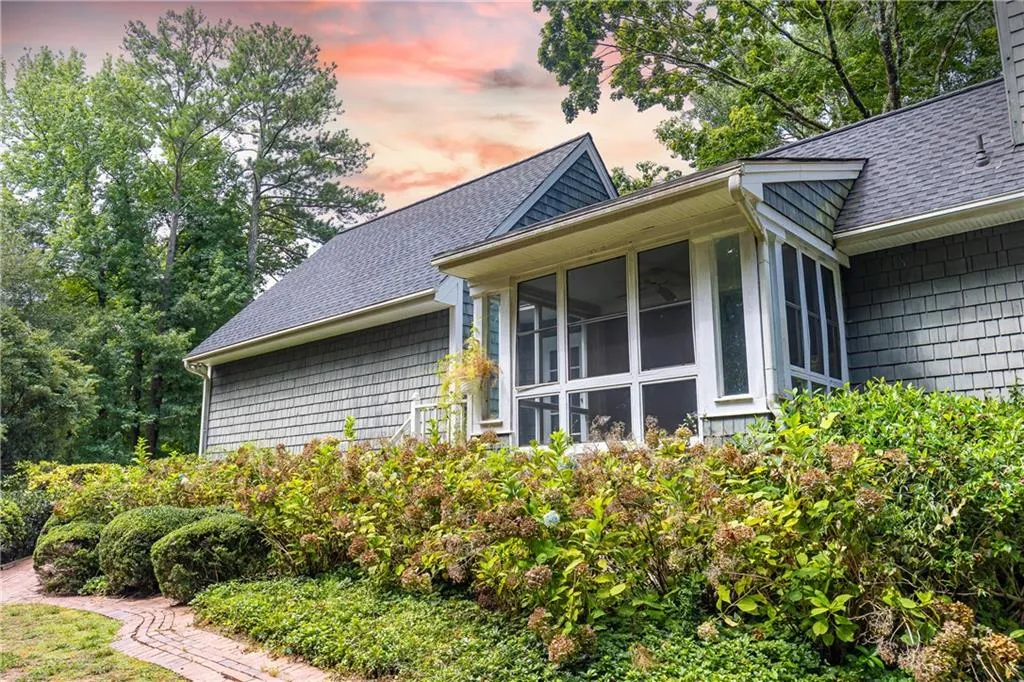 8205 Innsbruck Drive, Atlanta, Georgia 30350, 4 Bedrooms Bedrooms, ,3 BathroomsBathrooms,Residential,For Sale,8205 Innsbruck Drive,7625792