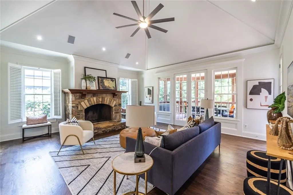 1403 Sheridan Road Ne, Atlanta, Georgia 30324, 5 Bedrooms Bedrooms, ,5 BathroomsBathrooms,Residential,For Sale,1403 Sheridan Road Ne,7638010