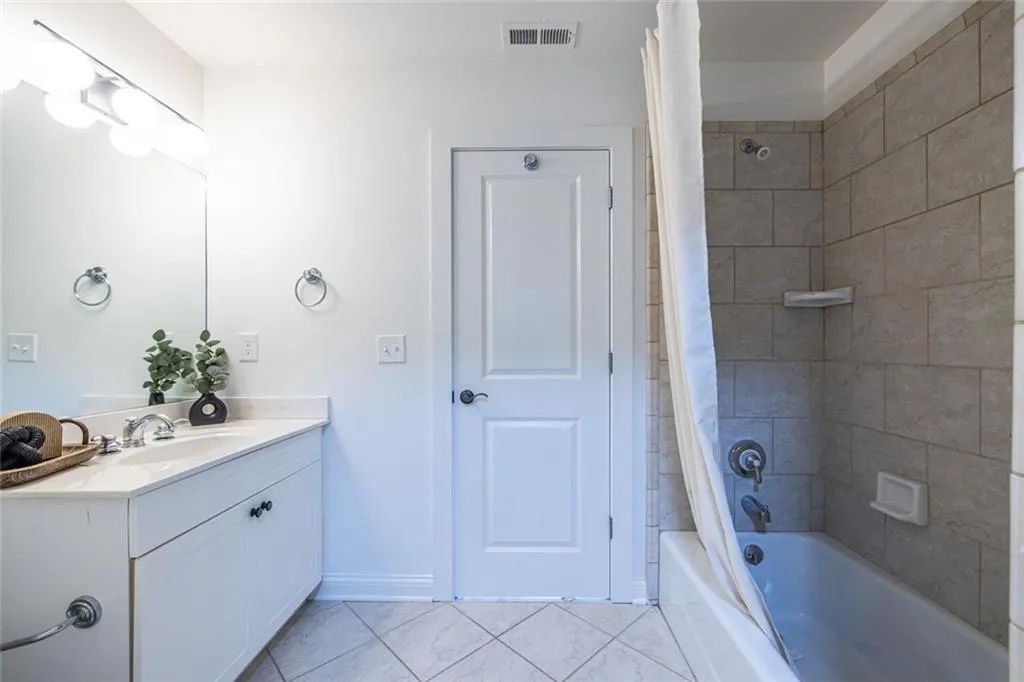 1403 Sheridan Road Ne, Atlanta, Georgia 30324, 5 Bedrooms Bedrooms, ,5 BathroomsBathrooms,Residential,For Sale,1403 Sheridan Road Ne,7638010