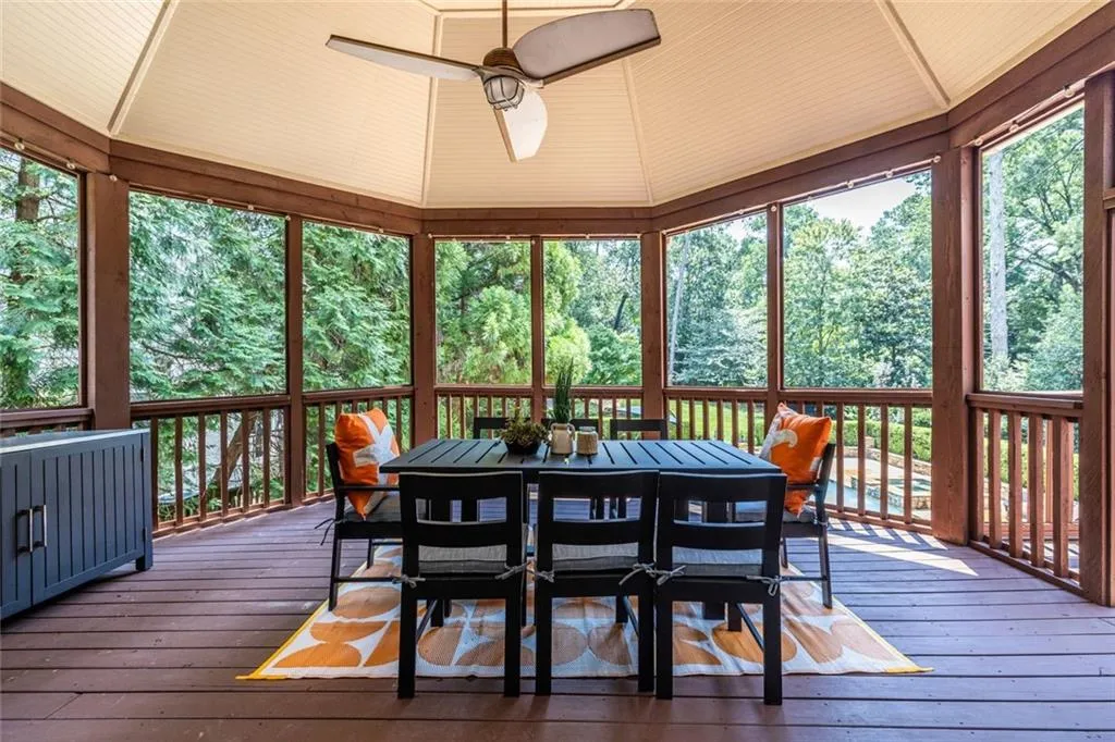 1403 Sheridan Road Ne, Atlanta, Georgia 30324, 5 Bedrooms Bedrooms, ,5 BathroomsBathrooms,Residential,For Sale,1403 Sheridan Road Ne,7638010