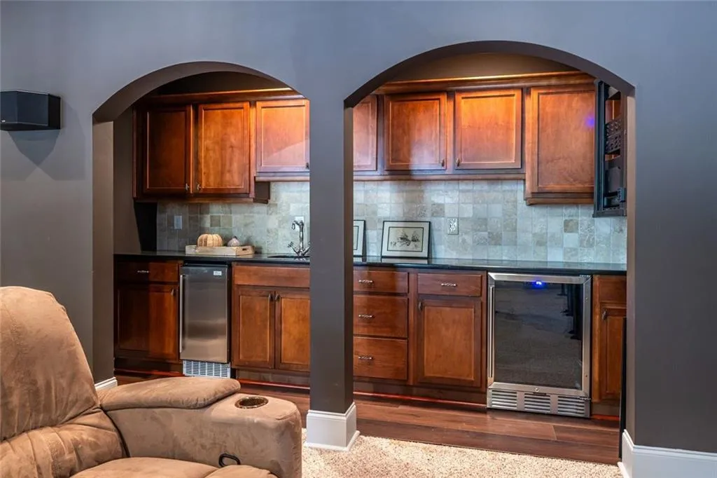 1403 Sheridan Road Ne, Atlanta, Georgia 30324, 5 Bedrooms Bedrooms, ,5 BathroomsBathrooms,Residential,For Sale,1403 Sheridan Road Ne,7638010