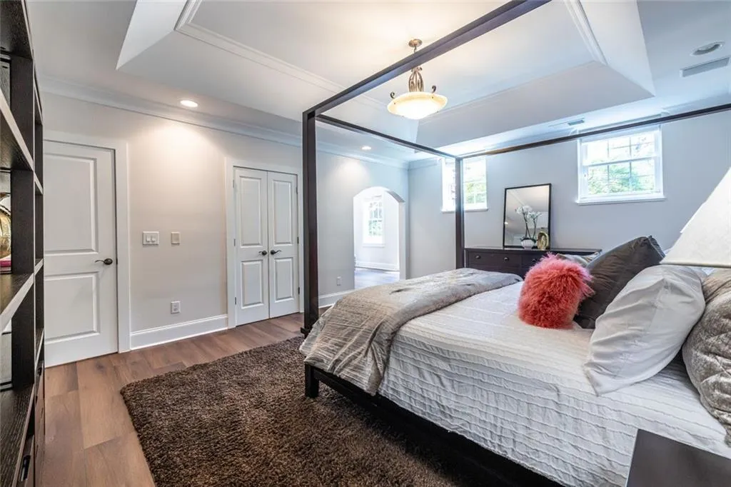 1403 Sheridan Road Ne, Atlanta, Georgia 30324, 5 Bedrooms Bedrooms, ,5 BathroomsBathrooms,Residential,For Sale,1403 Sheridan Road Ne,7638010