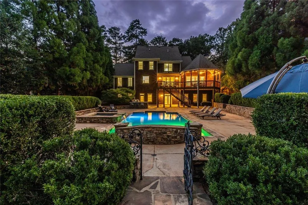 1403 Sheridan Road Ne, Atlanta, Georgia 30324, 5 Bedrooms Bedrooms, ,5 BathroomsBathrooms,Residential,For Sale,1403 Sheridan Road Ne,7638010