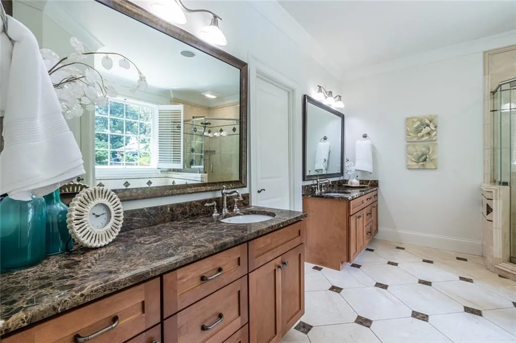 1403 Sheridan Road Ne, Atlanta, Georgia 30324, 5 Bedrooms Bedrooms, ,5 BathroomsBathrooms,Residential,For Sale,1403 Sheridan Road Ne,7638010