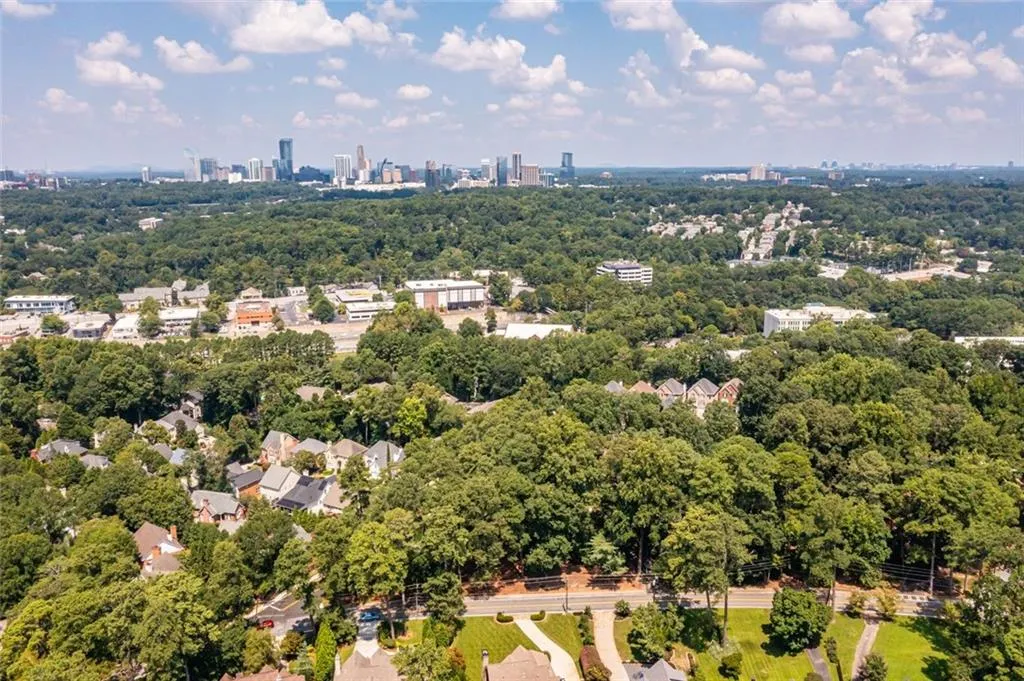 1403 Sheridan Road Ne, Atlanta, Georgia 30324, 5 Bedrooms Bedrooms, ,5 BathroomsBathrooms,Residential,For Sale,1403 Sheridan Road Ne,7638010