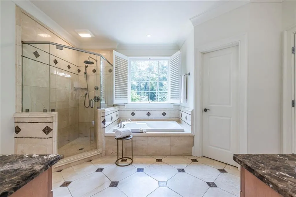 1403 Sheridan Road Ne, Atlanta, Georgia 30324, 5 Bedrooms Bedrooms, ,5 BathroomsBathrooms,Residential,For Sale,1403 Sheridan Road Ne,7638010