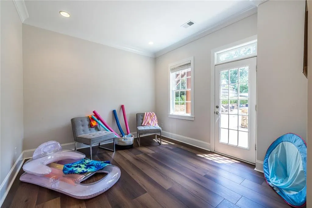 1403 Sheridan Road Ne, Atlanta, Georgia 30324, 5 Bedrooms Bedrooms, ,5 BathroomsBathrooms,Residential,For Sale,1403 Sheridan Road Ne,7638010