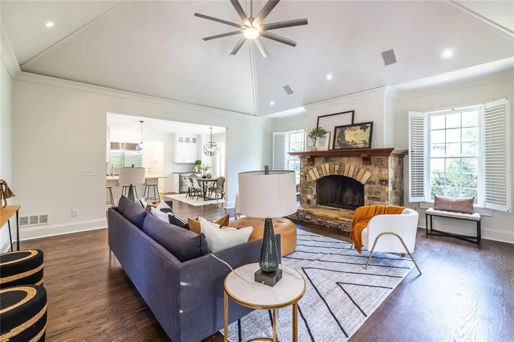 1403 Sheridan Road Ne, Atlanta, Georgia 30324, 5 Bedrooms Bedrooms, ,5 BathroomsBathrooms,Residential,For Sale,1403 Sheridan Road Ne,7638010