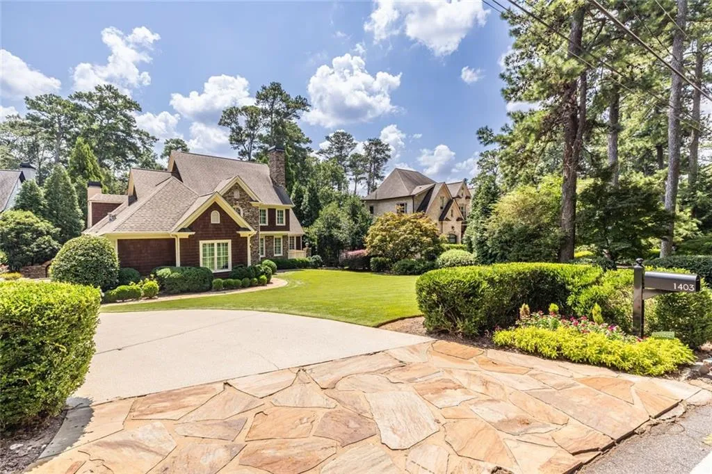 1403 Sheridan Road Ne, Atlanta, Georgia 30324, 5 Bedrooms Bedrooms, ,5 BathroomsBathrooms,Residential,For Sale,1403 Sheridan Road Ne,7638010