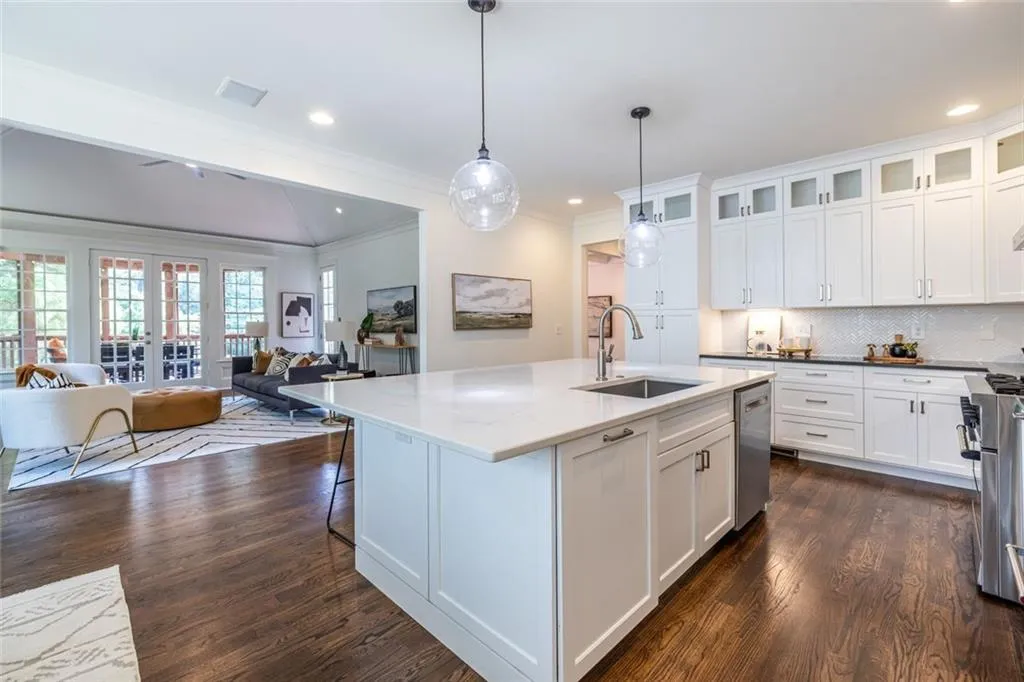 1403 Sheridan Road Ne, Atlanta, Georgia 30324, 5 Bedrooms Bedrooms, ,5 BathroomsBathrooms,Residential,For Sale,1403 Sheridan Road Ne,7638010