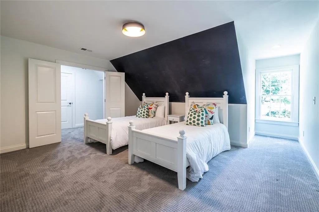 1403 Sheridan Road Ne, Atlanta, Georgia 30324, 5 Bedrooms Bedrooms, ,5 BathroomsBathrooms,Residential,For Sale,1403 Sheridan Road Ne,7638010