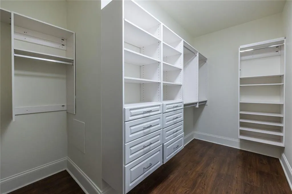 1403 Sheridan Road Ne, Atlanta, Georgia 30324, 5 Bedrooms Bedrooms, ,5 BathroomsBathrooms,Residential,For Sale,1403 Sheridan Road Ne,7638010