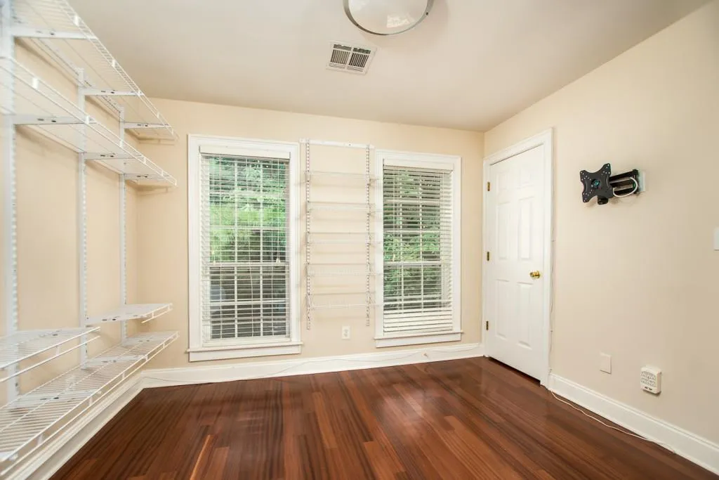 1604 Masons Creek Circle Unit 1604, Sandy Springs, Georgia 30350, 3 Bedrooms Bedrooms, ,2 BathroomsBathrooms,Residential,Sold,1604 Masons Creek Circle Unit 1604,6067740