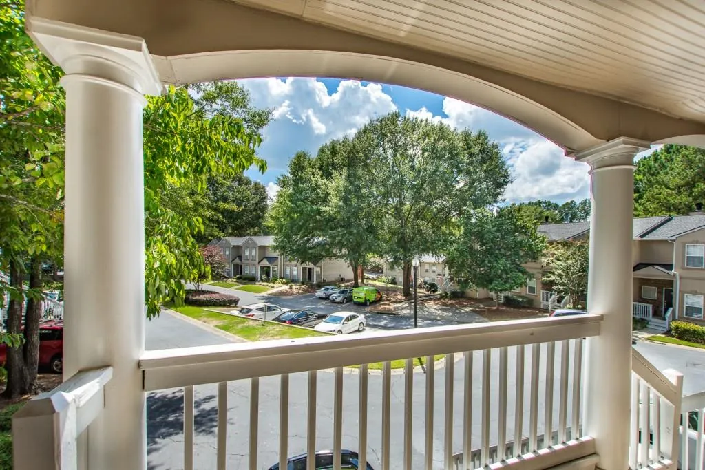 1604 Masons Creek Circle Unit 1604, Sandy Springs, Georgia 30350, 3 Bedrooms Bedrooms, ,2 BathroomsBathrooms,Residential,Sold,1604 Masons Creek Circle Unit 1604,6067740