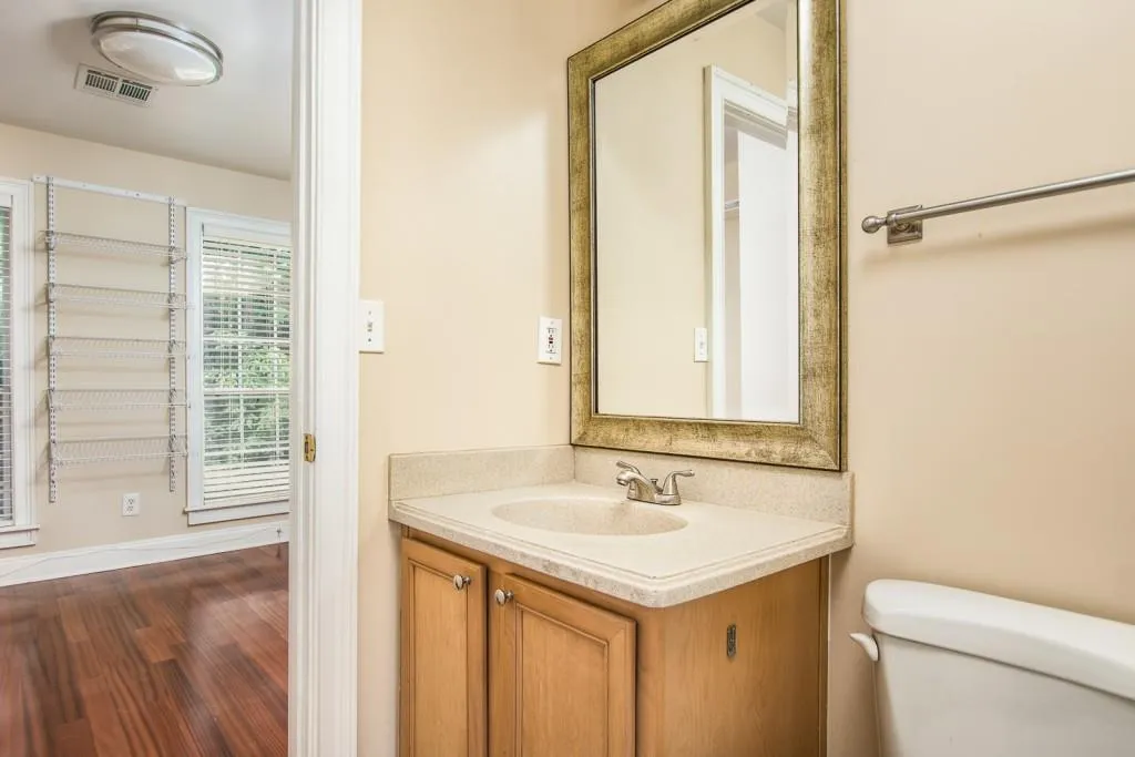 1604 Masons Creek Circle Unit 1604, Sandy Springs, Georgia 30350, 3 Bedrooms Bedrooms, ,2 BathroomsBathrooms,Residential,Sold,1604 Masons Creek Circle Unit 1604,6067740