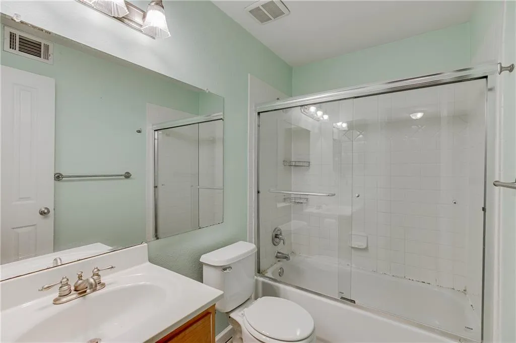 6940 Roswell A14 Road Unit A14, Atlanta, Georgia 30328, 3 Bedrooms Bedrooms, ,1 BathroomBathrooms,Residential,Sold,6940 Roswell A14 Road Unit A14,7244903