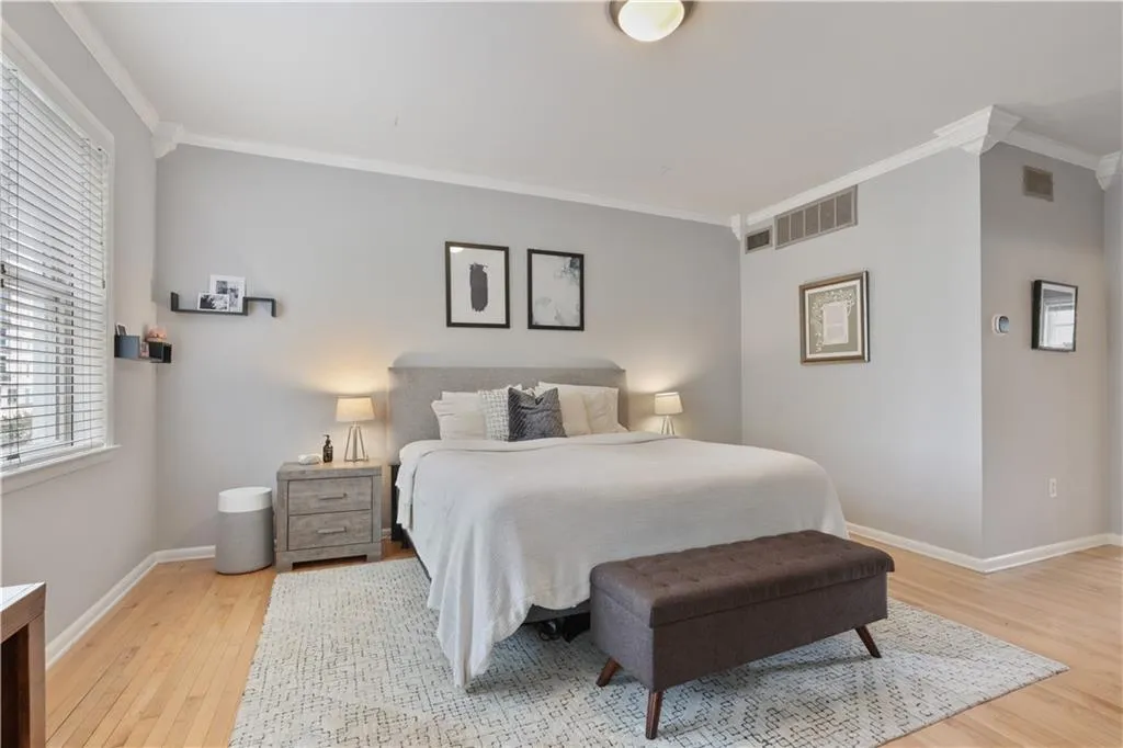 199 12th Street Ne Unit 5, Atlanta, Georgia 30309, 2 Bedrooms Bedrooms, ,2 BathroomsBathrooms,Residential,For Sale,199 12th Street Ne Unit 5,7613039