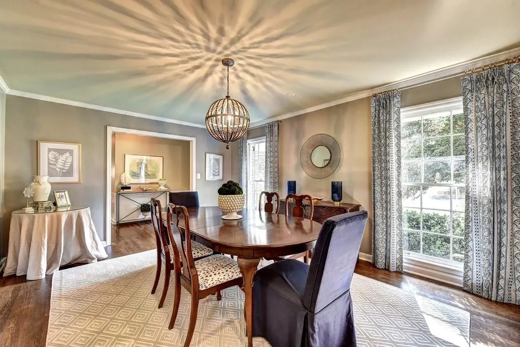 4795 Cherrywood Lane, Atlanta, Georgia 30342, 6 Bedrooms Bedrooms, ,3 BathroomsBathrooms,Residential,Sold,4795 Cherrywood Lane,6620757