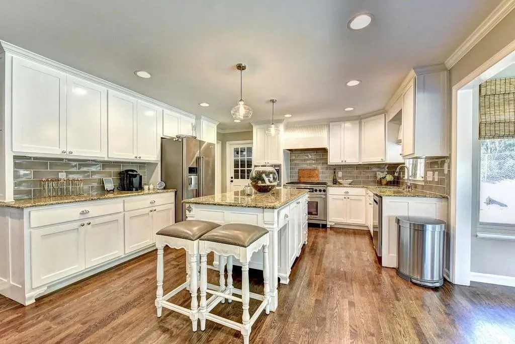 4795 Cherrywood Lane, Atlanta, Georgia 30342, 6 Bedrooms Bedrooms, ,3 BathroomsBathrooms,Residential,Sold,4795 Cherrywood Lane,6620757