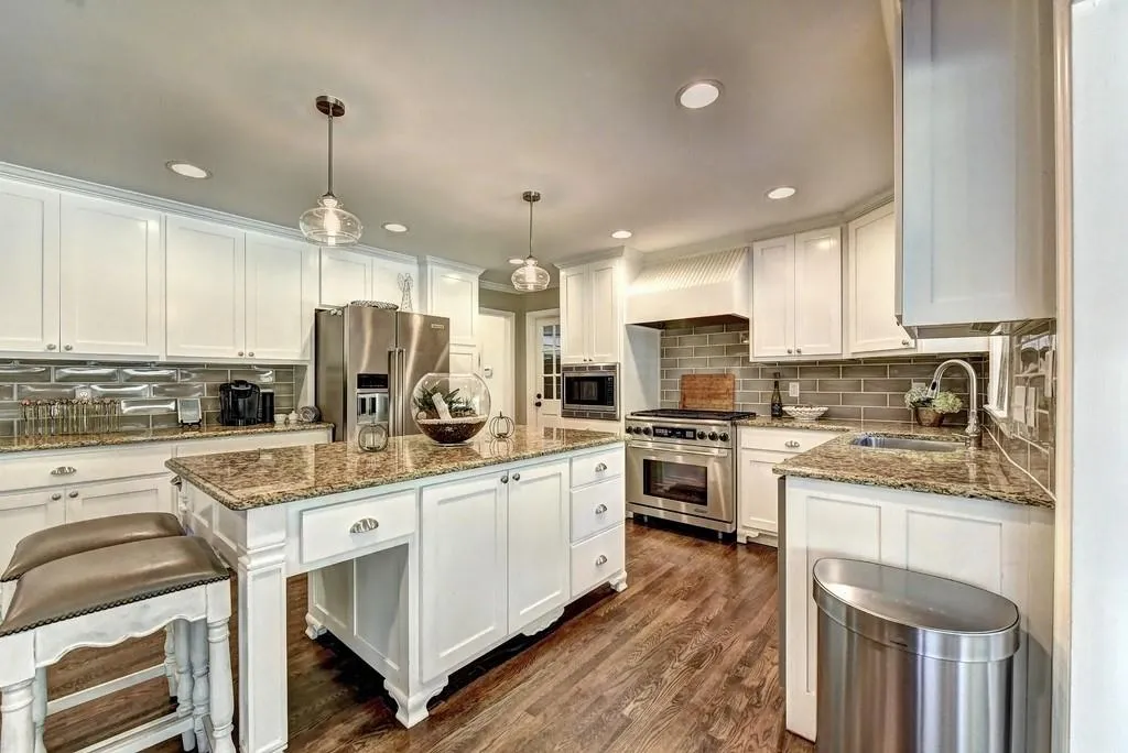 4795 Cherrywood Lane, Atlanta, Georgia 30342, 6 Bedrooms Bedrooms, ,3 BathroomsBathrooms,Residential,Sold,4795 Cherrywood Lane,6620757