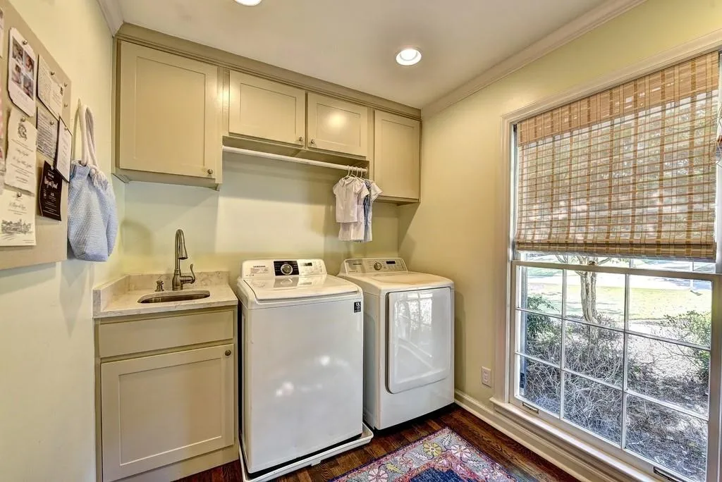 4795 Cherrywood Lane, Atlanta, Georgia 30342, 6 Bedrooms Bedrooms, ,3 BathroomsBathrooms,Residential,Sold,4795 Cherrywood Lane,6620757