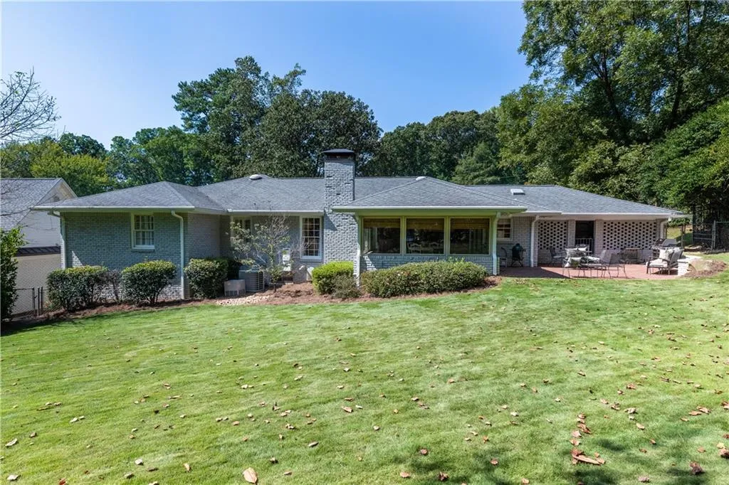 4795 Cherrywood Lane, Atlanta, Georgia 30342, 6 Bedrooms Bedrooms, ,3 BathroomsBathrooms,Residential,Sold,4795 Cherrywood Lane,6620757