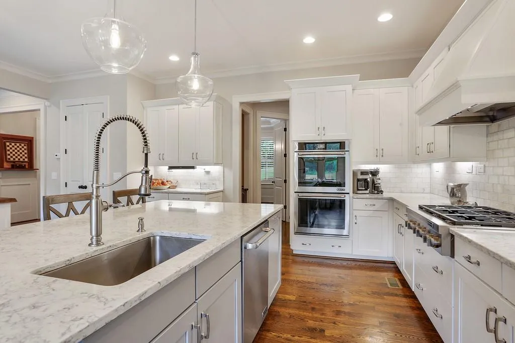 6324 Long Island Drive, Atlanta, Georgia 30328, 6 Bedrooms Bedrooms, ,5 BathroomsBathrooms,Residential,Sold,6324 Long Island Drive,6568626