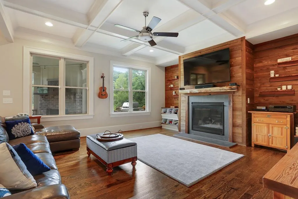6324 Long Island Drive, Atlanta, Georgia 30328, 6 Bedrooms Bedrooms, ,5 BathroomsBathrooms,Residential,Sold,6324 Long Island Drive,6568626