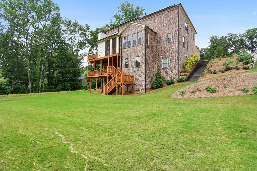 6324 Long Island Drive, Atlanta, Georgia 30328, 6 Bedrooms Bedrooms, ,5 BathroomsBathrooms,Residential,Sold,6324 Long Island Drive,6568626