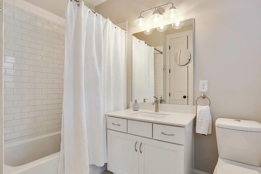 6324 Long Island Drive, Atlanta, Georgia 30328, 6 Bedrooms Bedrooms, ,5 BathroomsBathrooms,Residential,Sold,6324 Long Island Drive,6568626