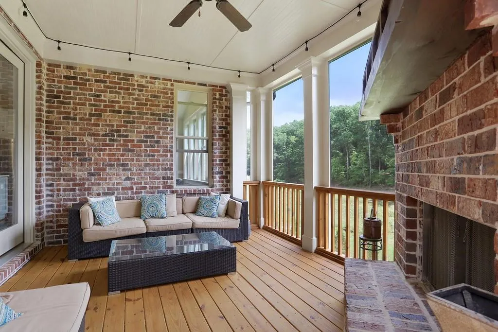 6324 Long Island Drive, Atlanta, Georgia 30328, 6 Bedrooms Bedrooms, ,5 BathroomsBathrooms,Residential,Sold,6324 Long Island Drive,6568626