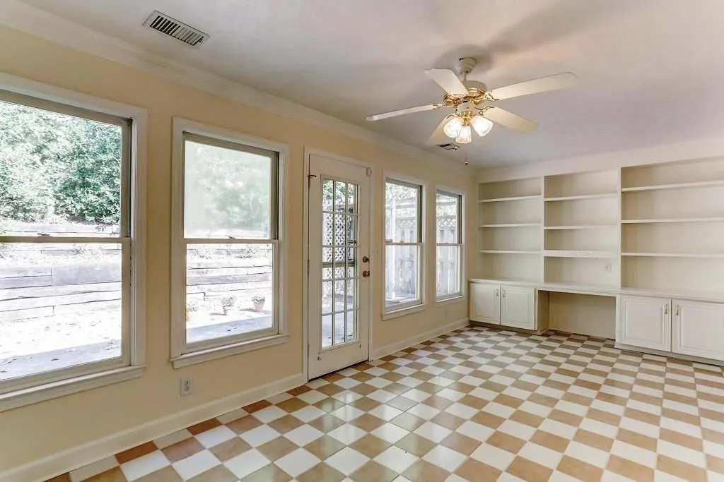 7928 Briar Villa Place, Sandy Springs, Georgia 30350, 3 Bedrooms Bedrooms, ,2 BathroomsBathrooms,Residential,Sold,7928 Briar Villa Place,6641678