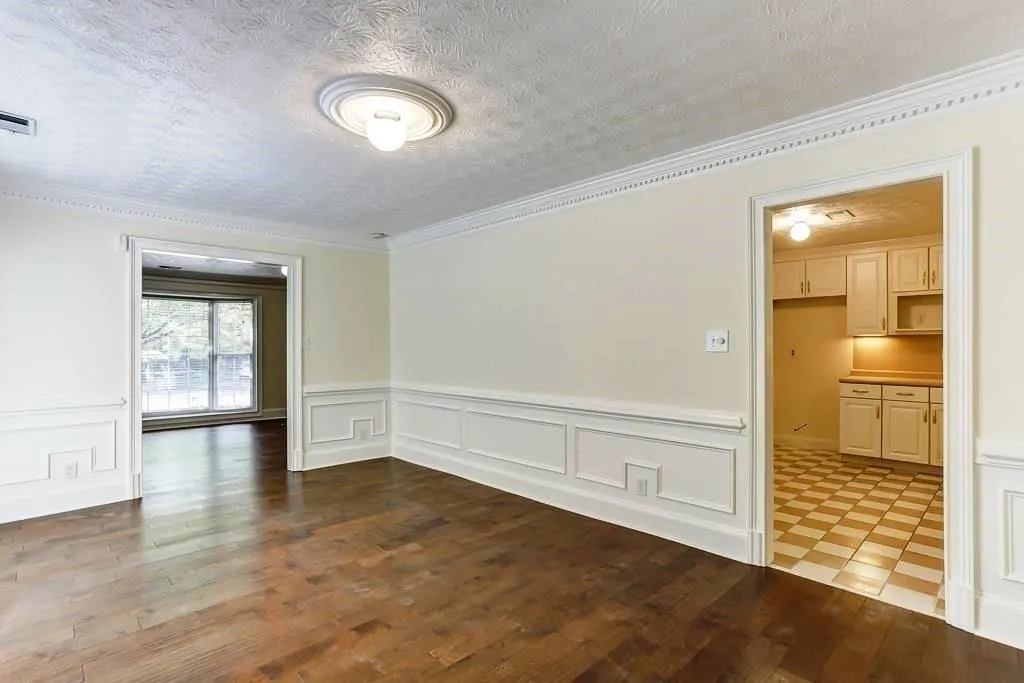 7928 Briar Villa Place, Sandy Springs, Georgia 30350, 3 Bedrooms Bedrooms, ,2 BathroomsBathrooms,Residential,Sold,7928 Briar Villa Place,6641678