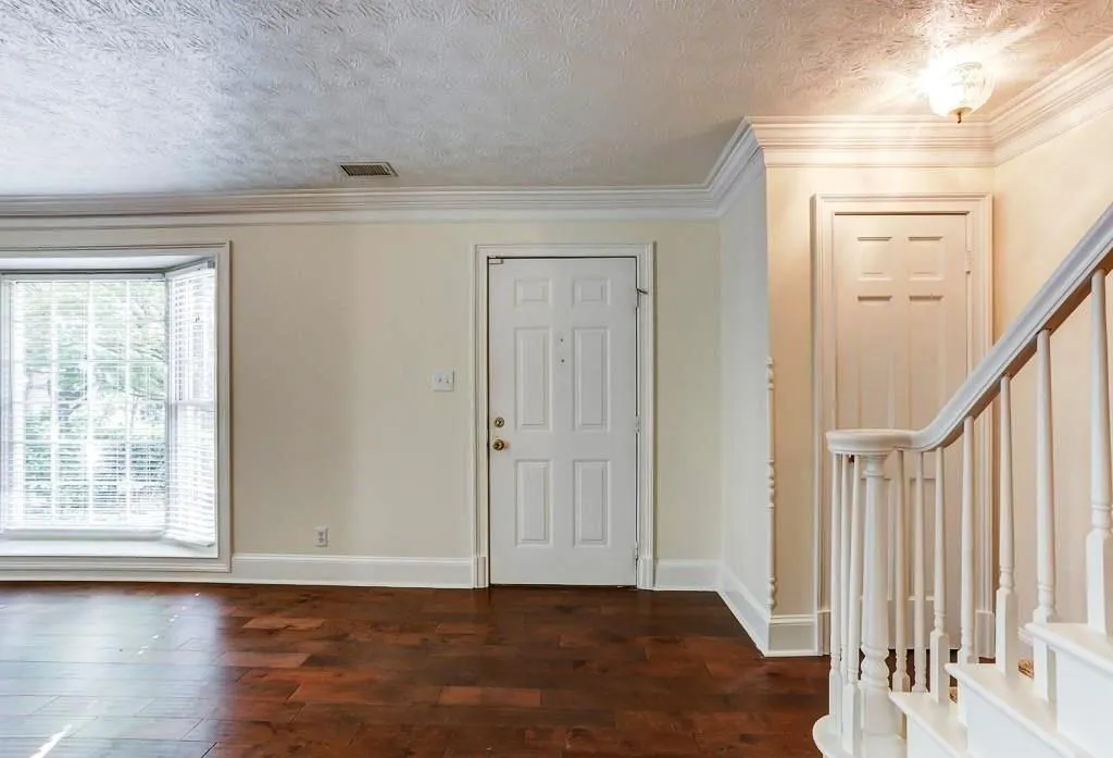7928 Briar Villa Place, Sandy Springs, Georgia 30350, 3 Bedrooms Bedrooms, ,2 BathroomsBathrooms,Residential,Sold,7928 Briar Villa Place,6641678