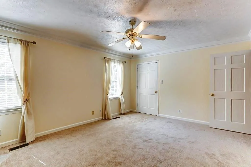 7928 Briar Villa Place, Sandy Springs, Georgia 30350, 3 Bedrooms Bedrooms, ,2 BathroomsBathrooms,Residential,Sold,7928 Briar Villa Place,6641678